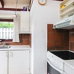 4 Person In Hemmet-by Traum Nyaraló *