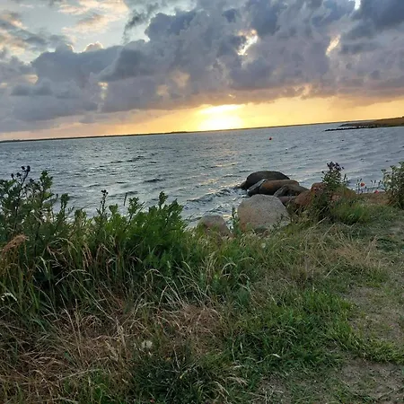 4 Person In Hemmet-by Traum Hemmet