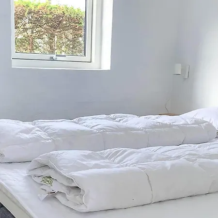 4 Person In Hemmet-by Traum Hemmet